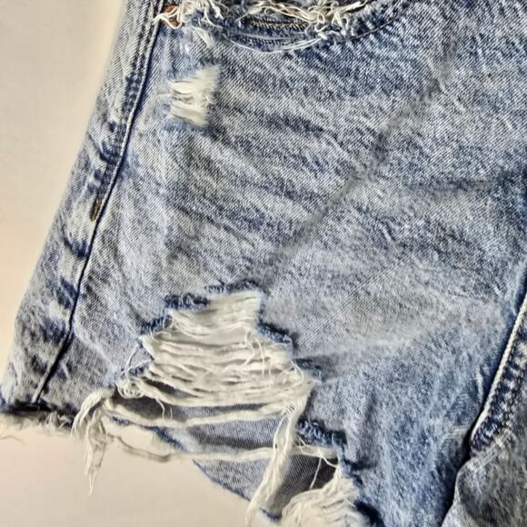 American Eagle Outfitters Blue Distressed Jean Shorts - Picture 5 of 8